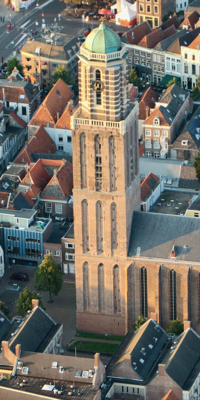 De Peperbus van bovenaf De Peperbus van bovenaf