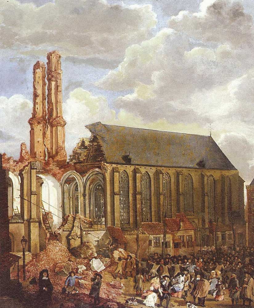 Na de bliseminslag in de toren van St.-Michaelskerk Na de bliseminslag in de toren van St.-Michaelskerk